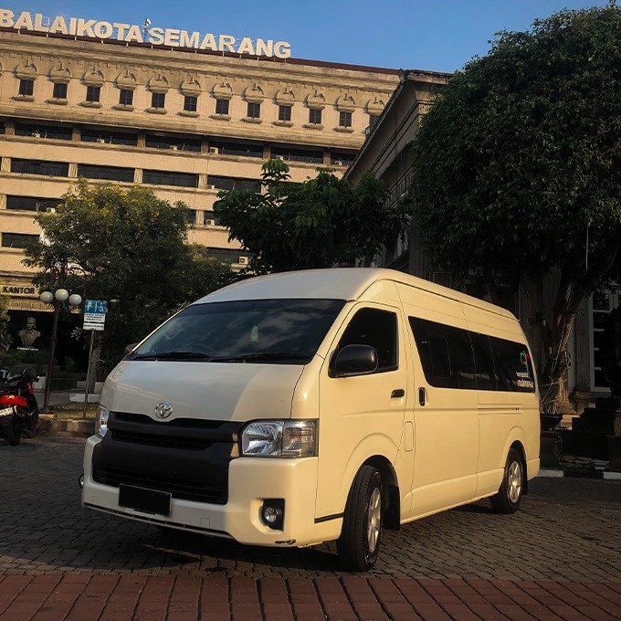 sewa mobil semarang