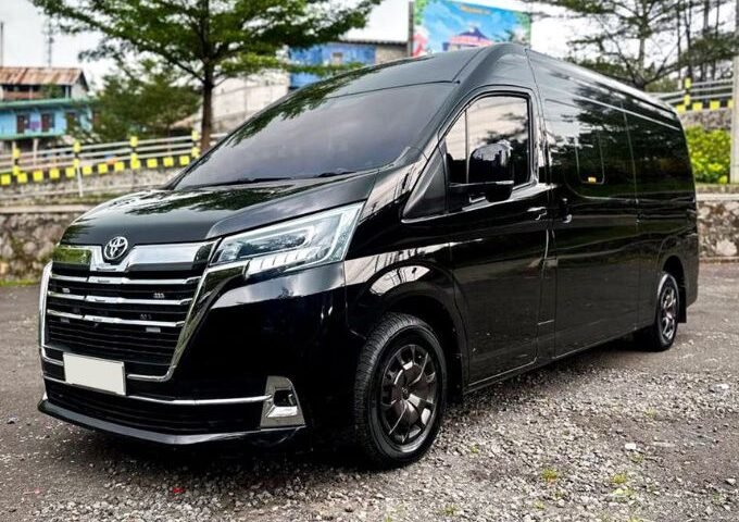 SEWA MOBIL HIACE PREMIO SEMARANG