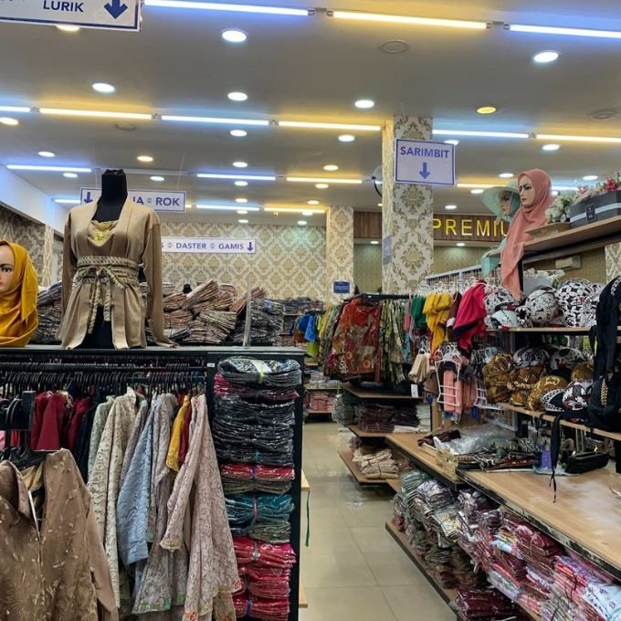 SEWA MOBIL SEMARANG KE BATIK BENANG RATU