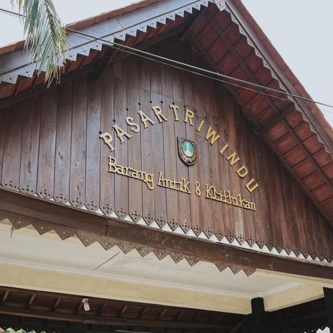 SEWA MOBIL SEMARANG DYAN TRANSPORT