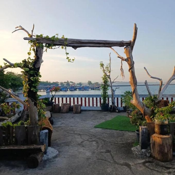 sewa mobil semarang berwisata ke pantai kartini jepara