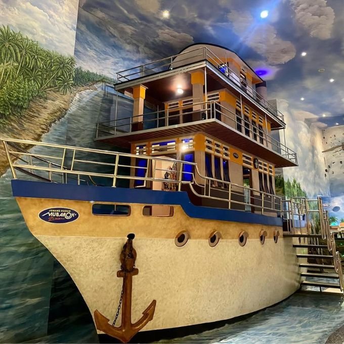 SEWA MOBIL KUDUS DYAN TRANSPORT 