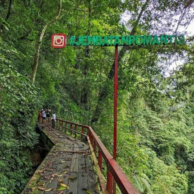 SEWA MOBIL SEMARANG BERWISATA KE CURUG LAWE