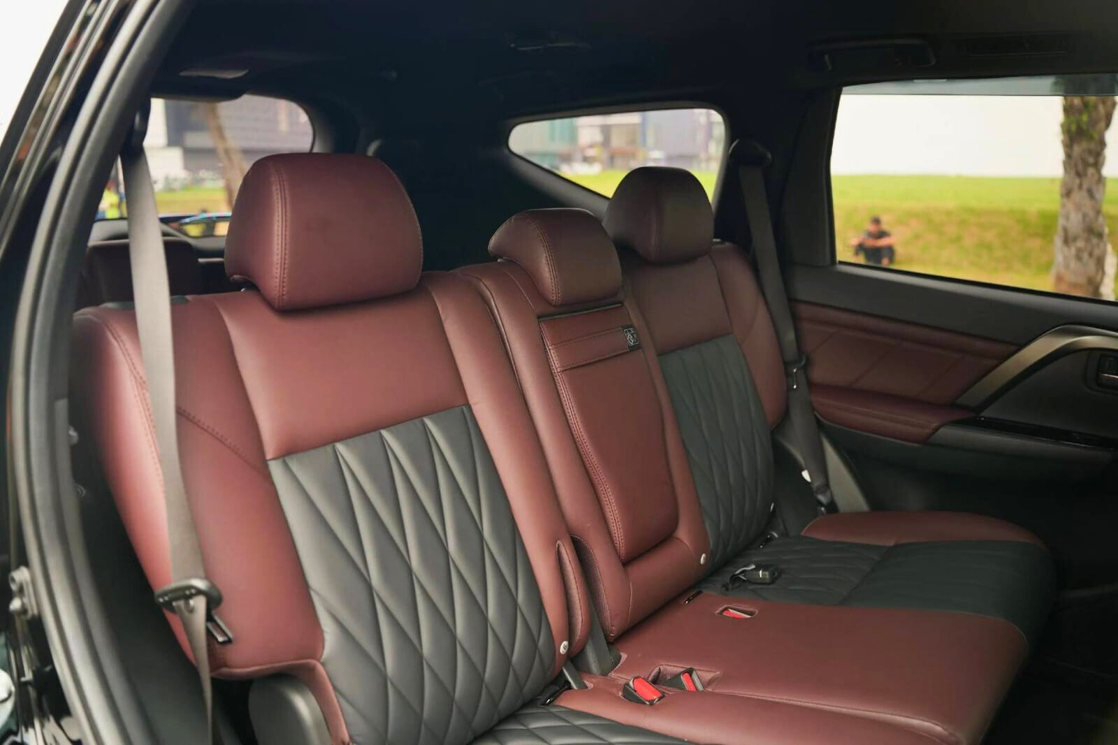 interior pajero kursi penumpang