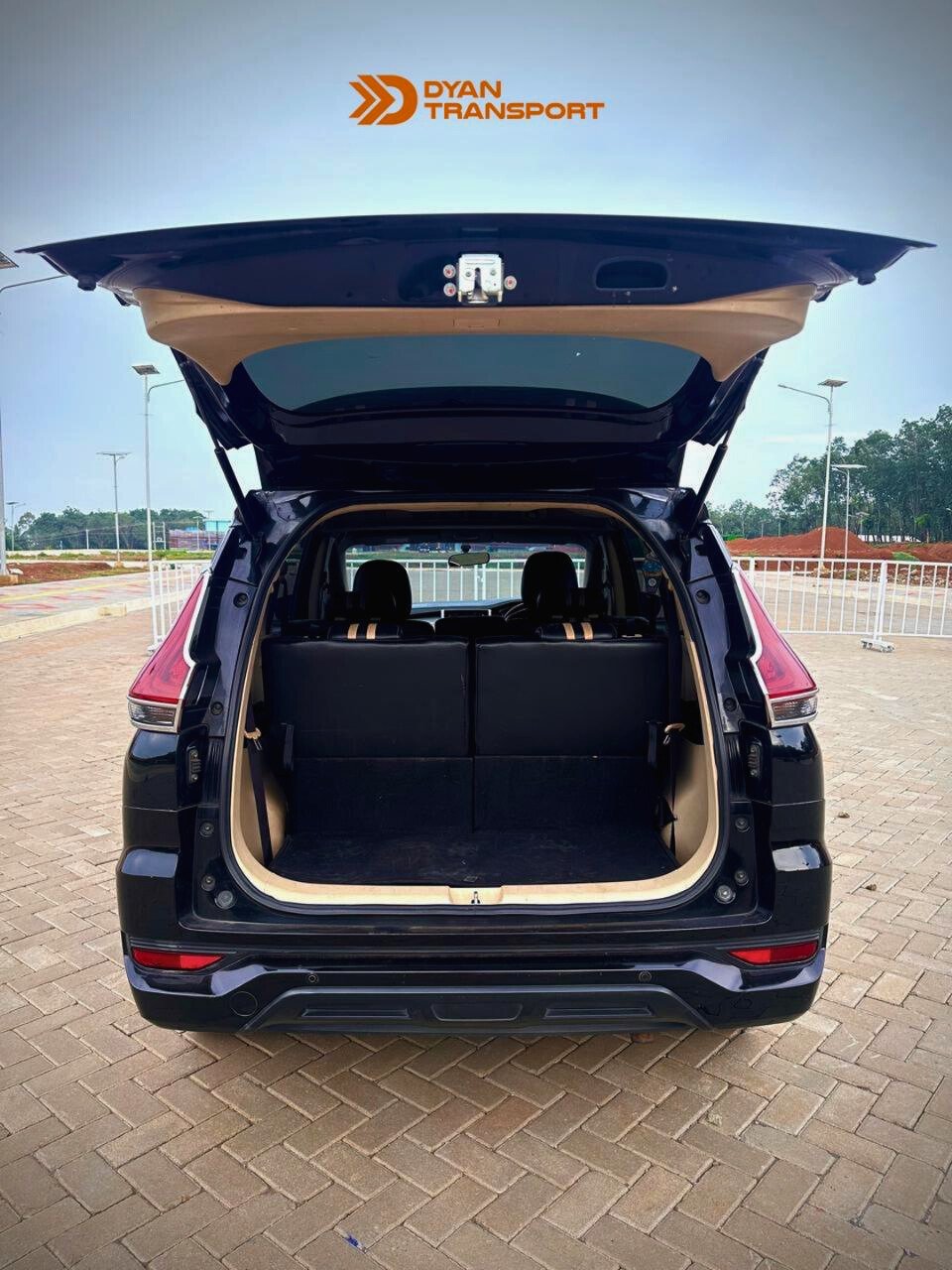 Rental mobil murah Xpander bagasi luas