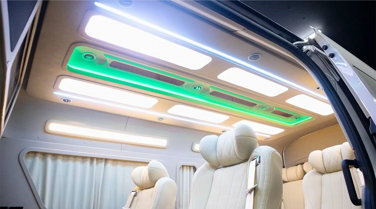 Sewa mobil Semarang Hiace Luxury Premium Custom lampu kabin mewah dan elegan