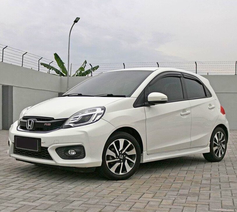 Gathering Perusahaan: Untuk kebutuhan perjalanan kecil seperti meeting luar kota, survey lokasi, atau perjalanan pimpinan perusahaan, city car menjadi pilihan praktis. 