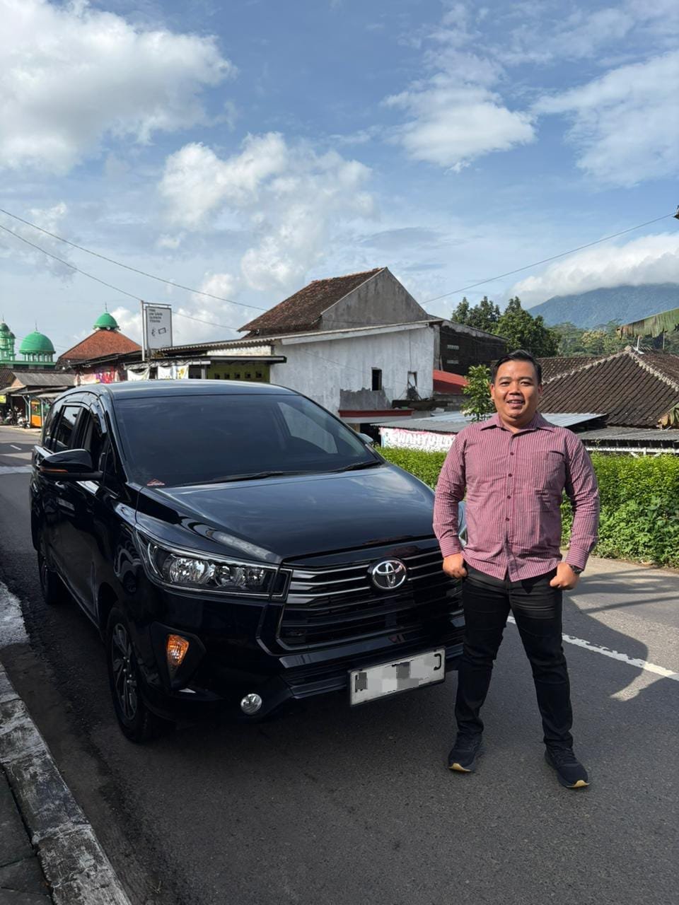 Selain ramah dan tepat waktu, driver juga siap membantu kebutuhan perjalanan Anda selama di perjalanan.