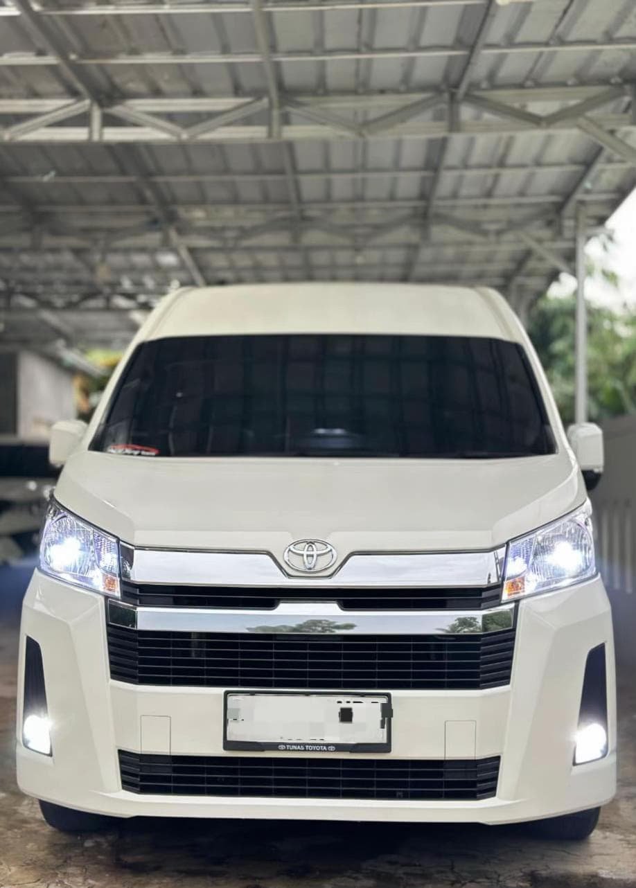 Perjalanan wisata tentu akan terasa lebih nyaman jika menggunakan kendaraan yang bersih, wangi, dan terawat. Karena itu layanan rental mobil Semarang menyediakan berbagai pilihan armada modern sesuai kebutuhan perjalanan Anda.