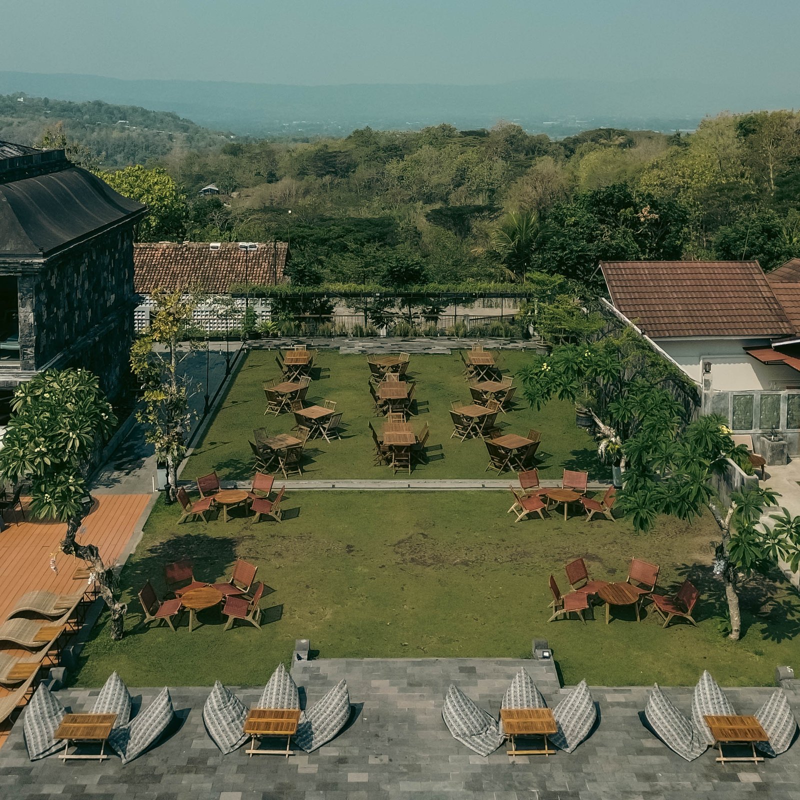 Chandari Heaven adalah fleksibilitasnya dalam memenuhi kebutuhan berbagai jenis wisatawan.
