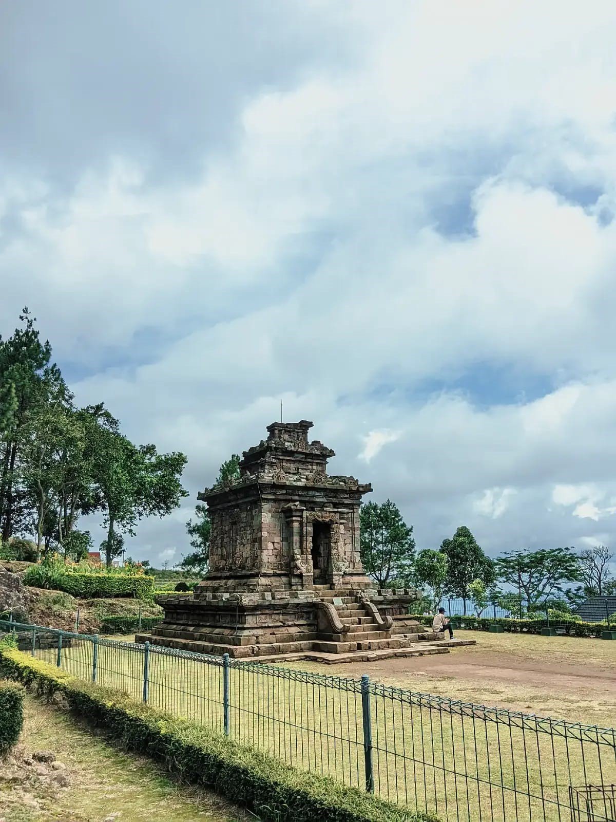 Panorama Bangungan ke 3 di Gedong Songo