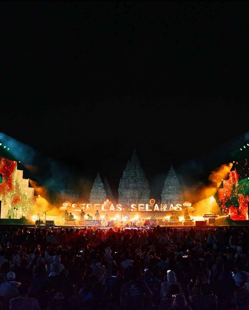 Setiap tahunnya menghadirkan musisi nasional hingga internasional dari berbagai genre.
