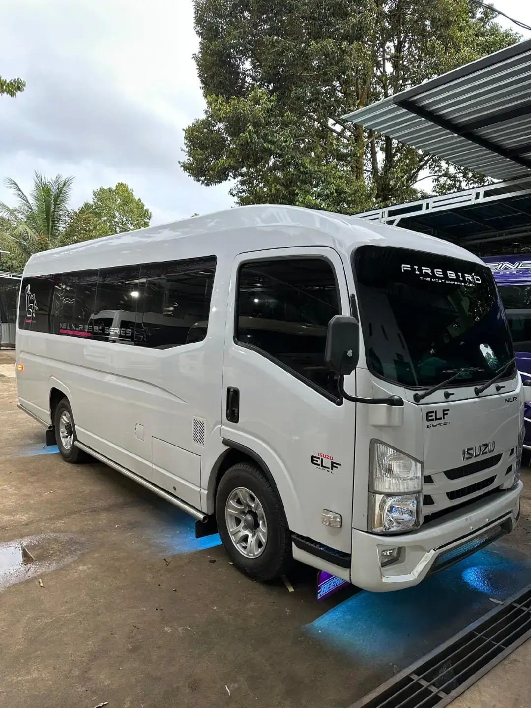 Sering digunakan untuk study tour atau perjalanan komunitas. Kapasitas besar membuat perjalanan lebih hemat.