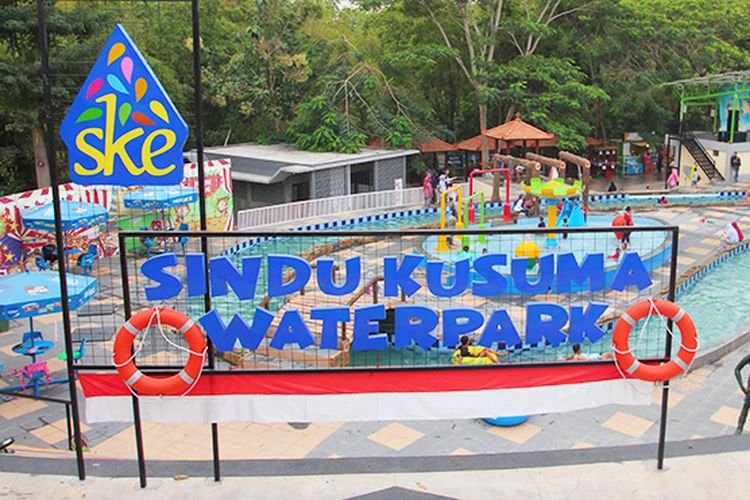 Sindu Kusuma Edupark merupakan taman rekreasi keluarga yang berada di kawasan Mlati, Sleman.
