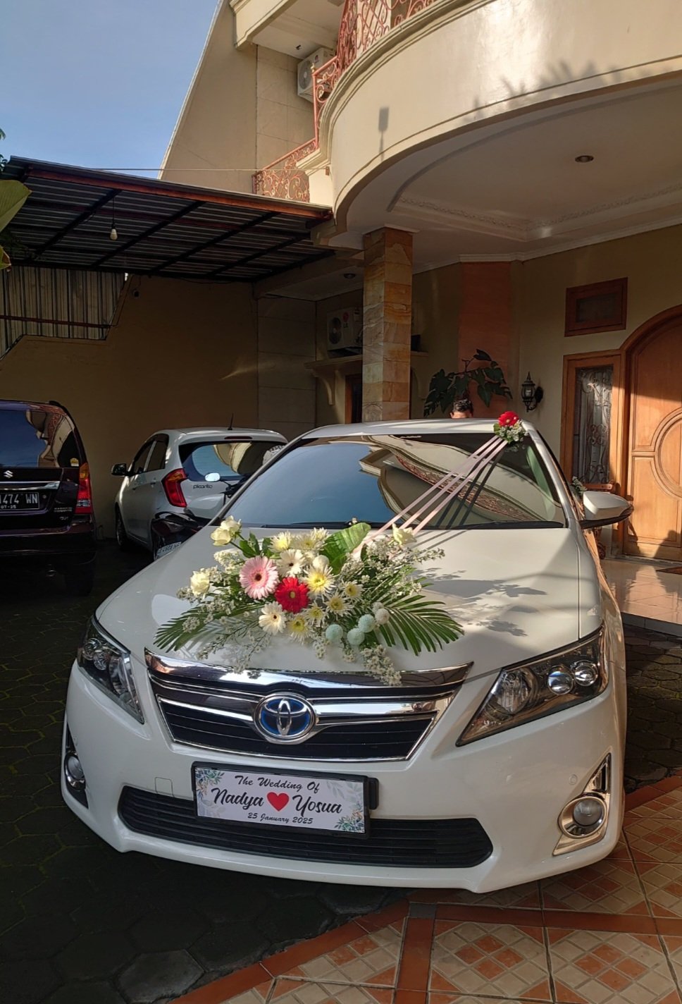 Layanan rental mobil pengantin di Semarang cocok digunakan untuk berbagai konsep acara, seperti:
