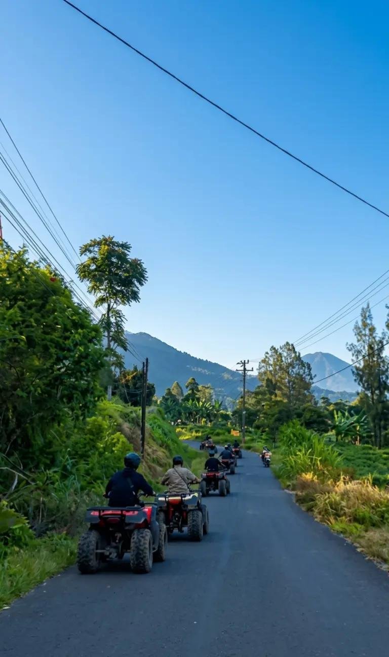 Mulai dari flying fox, high rope, hingga permainan outdoor untuk anak dan dewasa.