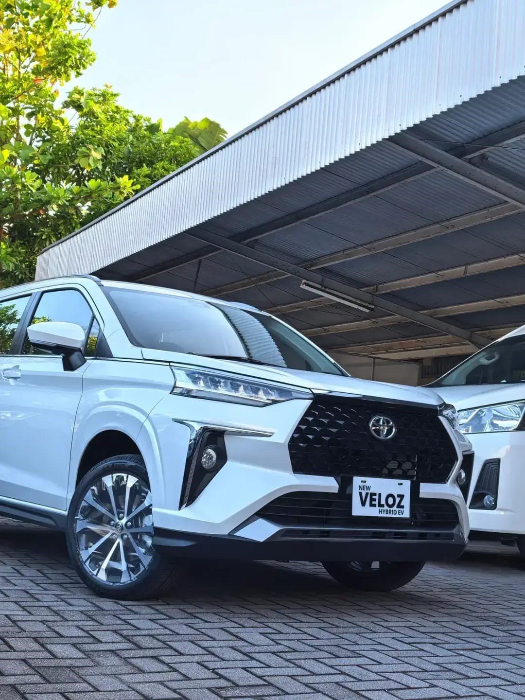 Salah satu keunggulan layanan rental mobil modern adalah pilihan armada yang lengkap. Anda bisa memilih kendaraan sesuai kebutuhan perjalanan dan jumlah penumpang.