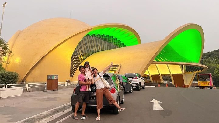 Sewa Zenix Semarang