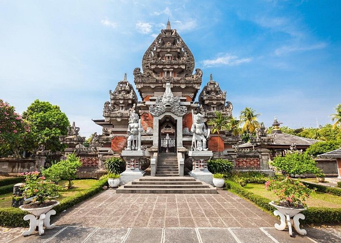 Sewa Zenix Semarang