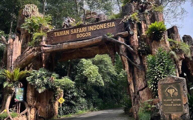 Rental Mobil Semarang